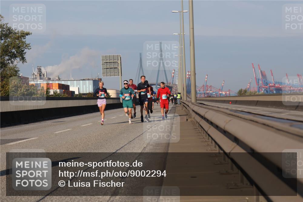 03.10.2025 - Köhlbrandbrückenlauf Luisa Fischer http://msf.ph/oto/9002294 03.10.2025 10:44:12 Position 3  meine-sportfotos.de