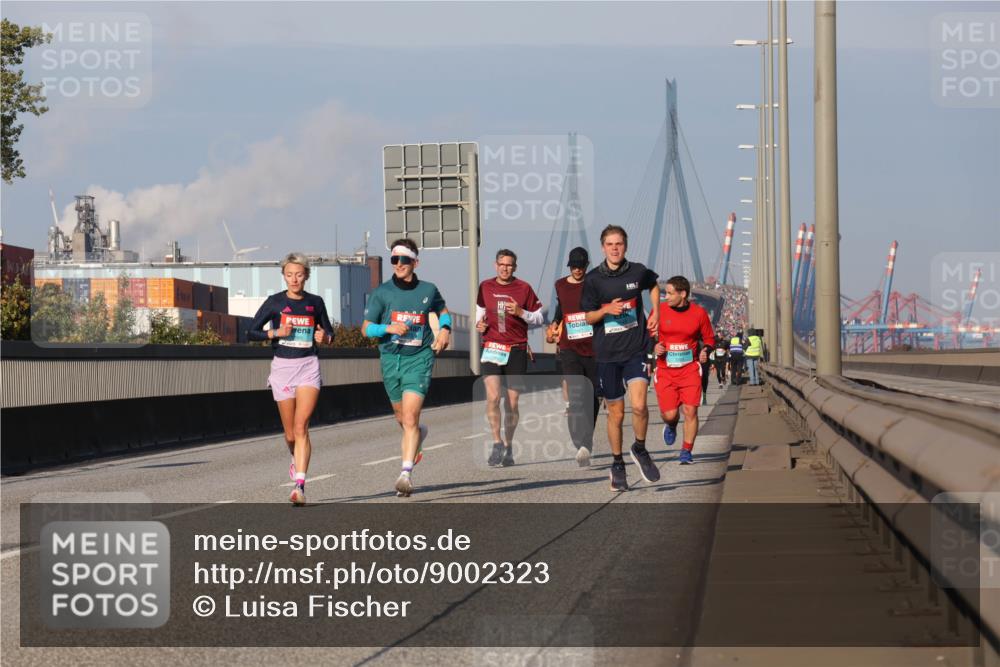 03.10.2025 - Köhlbrandbrückenlauf Luisa Fischer http://msf.ph/oto/9002323 03.10.2025 10:44:13 Position 3  meine-sportfotos.de