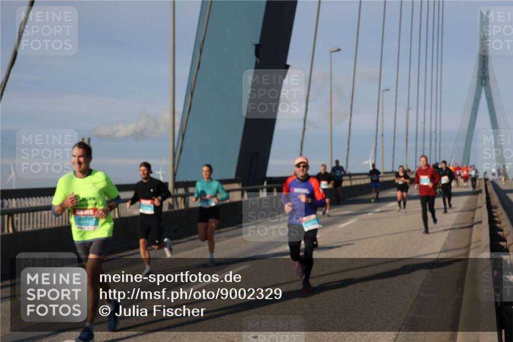 03.10.2025 - Köhlbrandbrückenlauf Julia Fischer http://msf.ph/oto/9002329 03.10.2025 09:41:23 Position 2  meine-sportfotos.de
