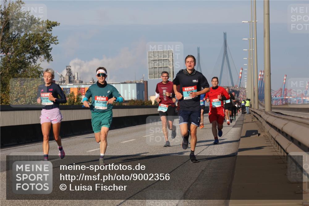 03.10.2025 - Köhlbrandbrückenlauf Luisa Fischer http://msf.ph/oto/9002356 03.10.2025 10:44:15 Position 3  meine-sportfotos.de