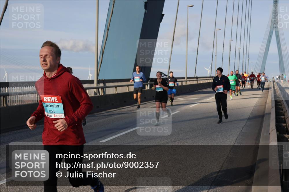 03.10.2025 - Köhlbrandbrückenlauf Julia Fischer http://msf.ph/oto/9002357 03.10.2025 09:41:28 Position 2 1225 meine-sportfotos.de