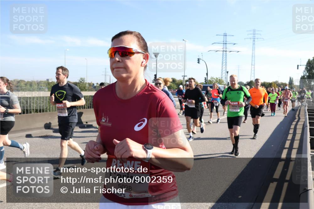 03.10.2025 - Köhlbrandbrückenlauf Julia Fischer http://msf.ph/oto/9002359 03.10.2025 12:19:54 Position 3 5038 meine-sportfotos.de