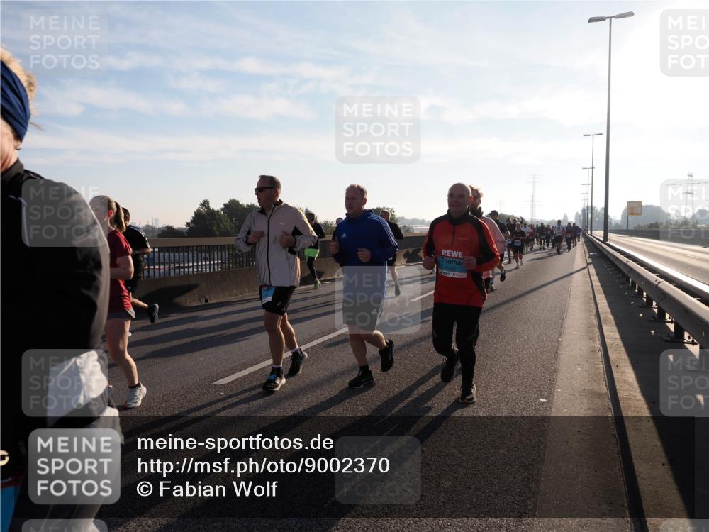 03.10.2025 - Köhlbrandbrückenlauf Fabian Wolf http://msf.ph/oto/9002370 03.10.2025 09:17:57 Position 3 2891 meine-sportfotos.de