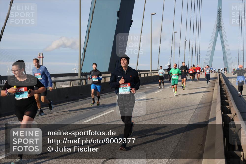 03.10.2025 - Köhlbrandbrückenlauf Julia Fischer http://msf.ph/oto/9002377 03.10.2025 09:41:30 Position 2 3316, 1216 meine-sportfotos.de