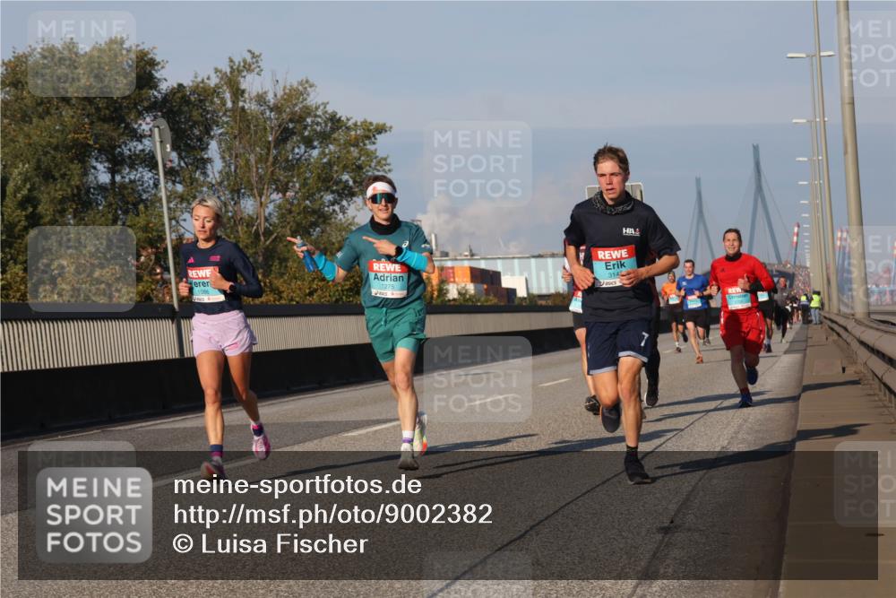 03.10.2025 - Köhlbrandbrückenlauf Luisa Fischer http://msf.ph/oto/9002382 03.10.2025 10:44:17 Position 3 1086, 1275, 314 meine-sportfotos.de