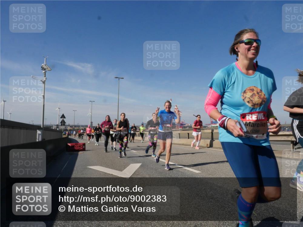 03.10.2025 - Köhlbrandbrückenlauf Matties Gatica Varas http://msf.ph/oto/9002383 03.10.2025 12:55:52 Position 2 6298 meine-sportfotos.de