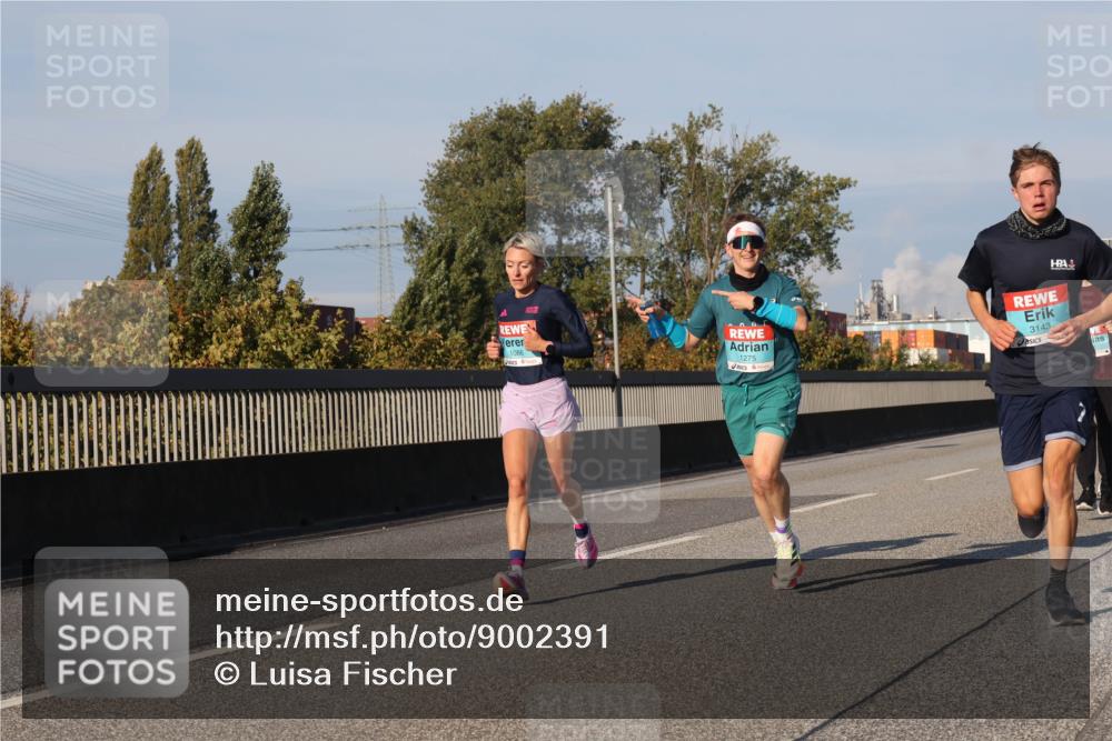 03.10.2025 - Köhlbrandbrückenlauf Luisa Fischer http://msf.ph/oto/9002391 03.10.2025 10:44:17 Position 3 1275, 1086, 3143 meine-sportfotos.de