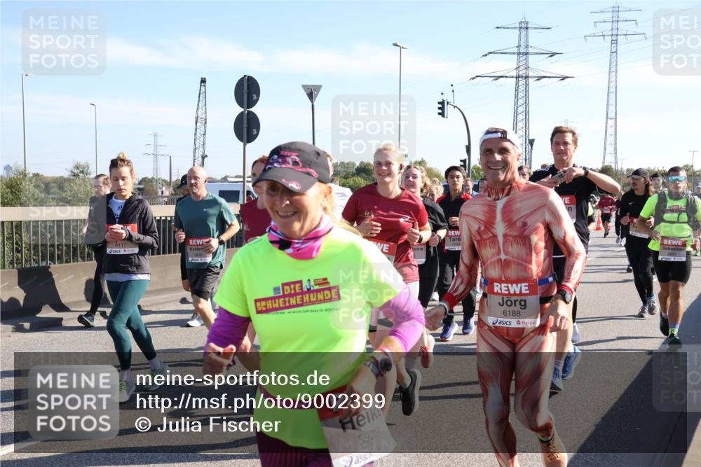 03.10.2025 - Köhlbrandbrückenlauf Julia Fischer http://msf.ph/oto/9002399 03.10.2025 12:19:59 Position 3 6117, 4736, 5929, 6188 meine-sportfotos.de