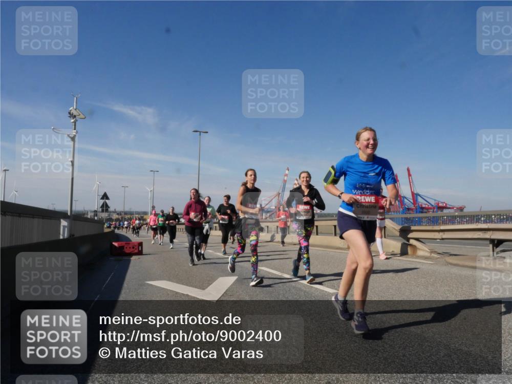 03.10.2025 - Köhlbrandbrückenlauf Matties Gatica Varas http://msf.ph/oto/9002400 03.10.2025 12:55:53 Position 2 5500 meine-sportfotos.de