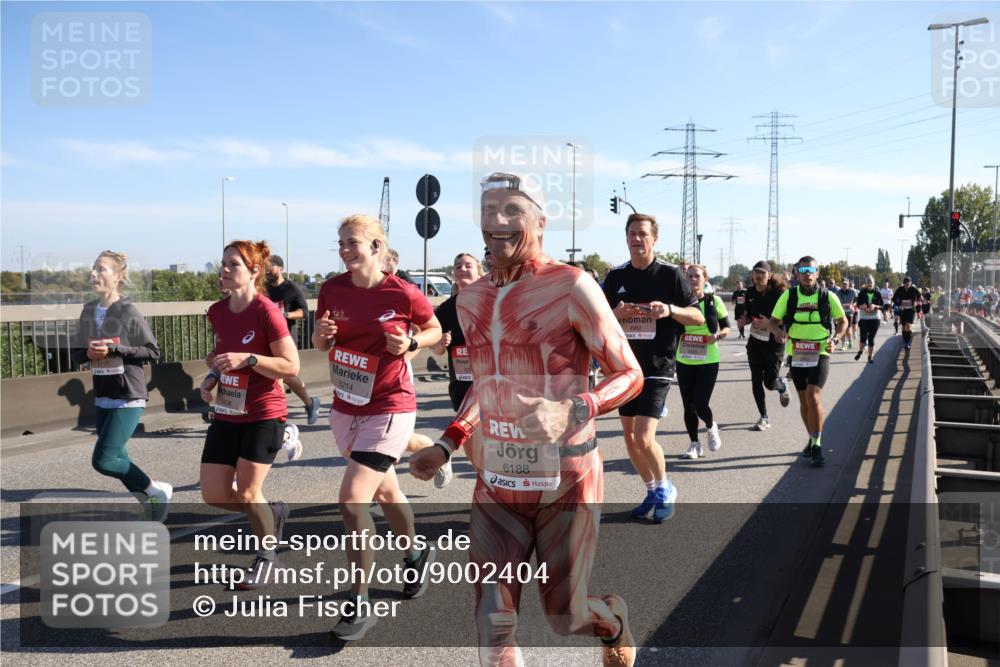 03.10.2025 - Köhlbrandbrückenlauf Julia Fischer http://msf.ph/oto/9002404 03.10.2025 12:20:00 Position 3 5838, 5214, 6188 meine-sportfotos.de
