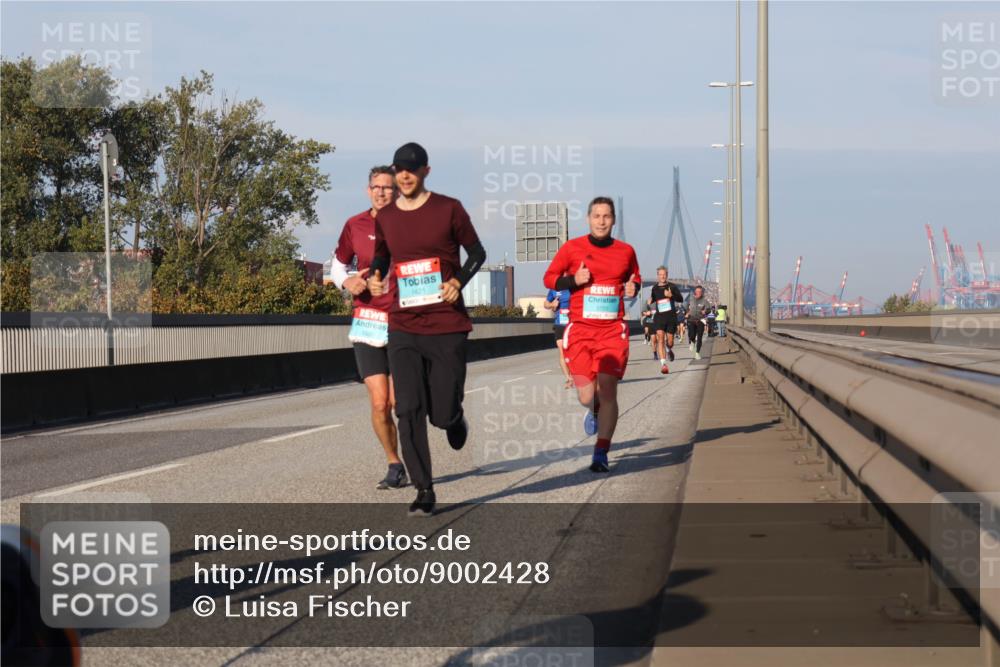 03.10.2025 - Köhlbrandbrückenlauf Luisa Fischer http://msf.ph/oto/9002428 03.10.2025 10:44:19 Position 3 1421, 3705 meine-sportfotos.de