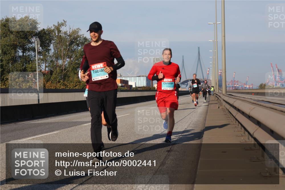 03.10.2025 - Köhlbrandbrückenlauf Luisa Fischer http://msf.ph/oto/9002441 03.10.2025 10:44:20 Position 3 1421, 3705 meine-sportfotos.de