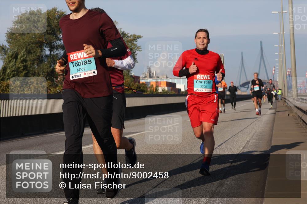 03.10.2025 - Köhlbrandbrückenlauf Luisa Fischer http://msf.ph/oto/9002458 03.10.2025 10:44:20 Position 3 1421, 3705 meine-sportfotos.de