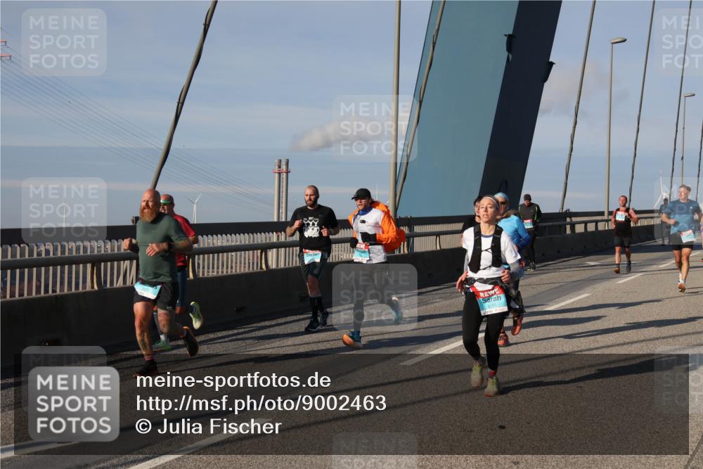 03.10.2025 - Köhlbrandbrückenlauf Julia Fischer http://msf.ph/oto/9002463 03.10.2025 09:41:48 Position 2 3165 meine-sportfotos.de