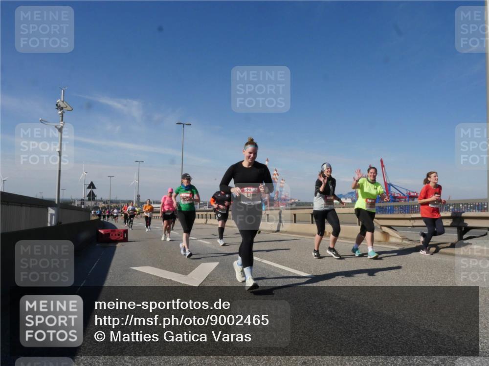 03.10.2025 - Köhlbrandbrückenlauf Matties Gatica Varas http://msf.ph/oto/9002465 03.10.2025 12:55:57 Position 2  meine-sportfotos.de
