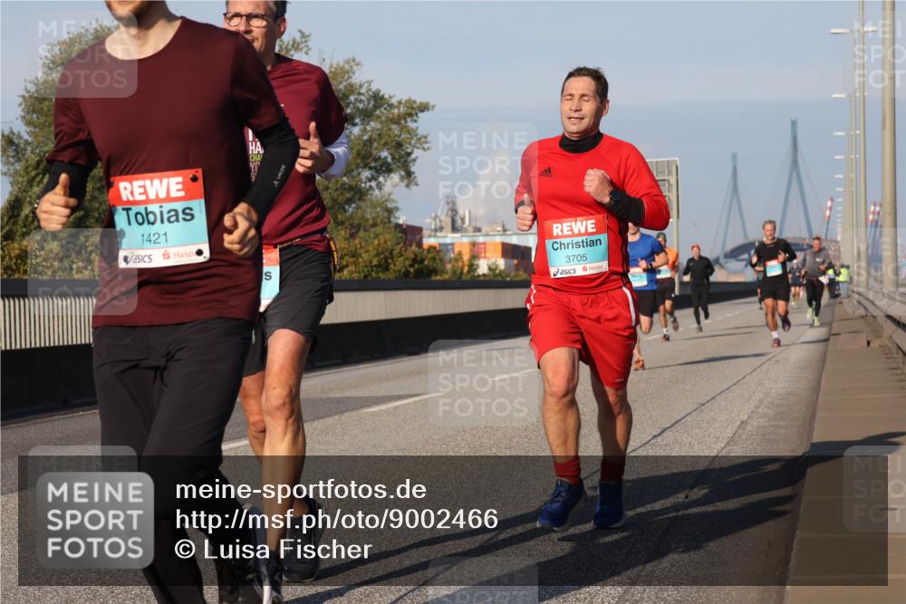 03.10.2025 - Köhlbrandbrückenlauf Luisa Fischer http://msf.ph/oto/9002466 03.10.2025 10:44:21 Position 3 1421, 3705 meine-sportfotos.de