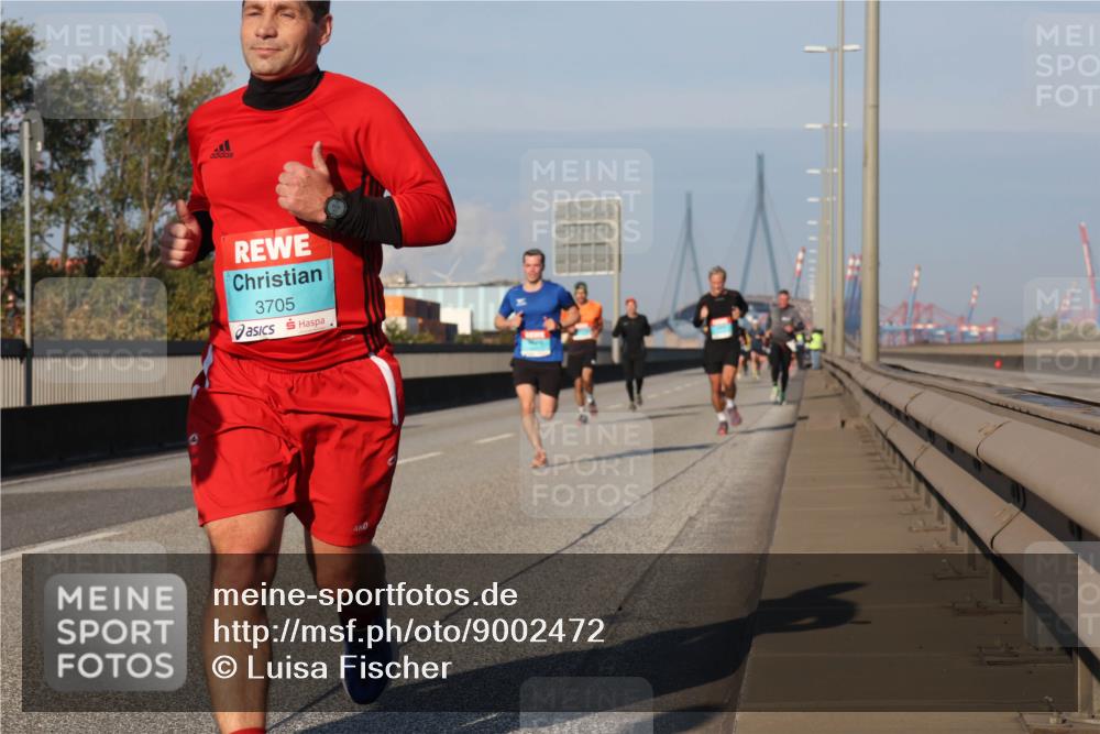 03.10.2025 - Köhlbrandbrückenlauf Luisa Fischer http://msf.ph/oto/9002472 03.10.2025 10:44:21 Position 3 3705 meine-sportfotos.de