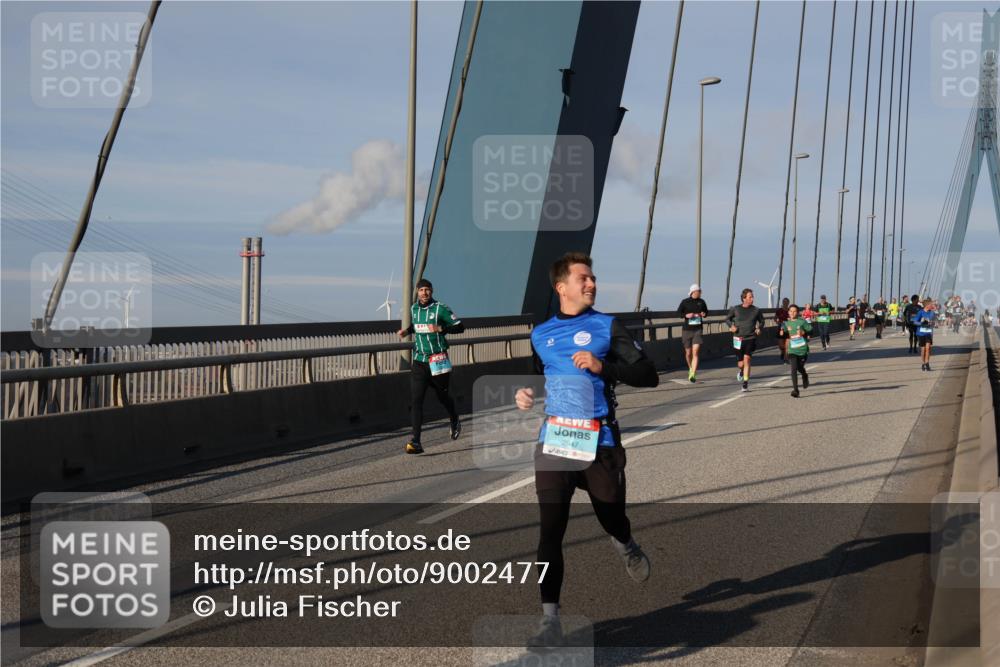 03.10.2025 - Köhlbrandbrückenlauf Julia Fischer http://msf.ph/oto/9002477 03.10.2025 09:41:56 Position 2 19771, 2947 meine-sportfotos.de