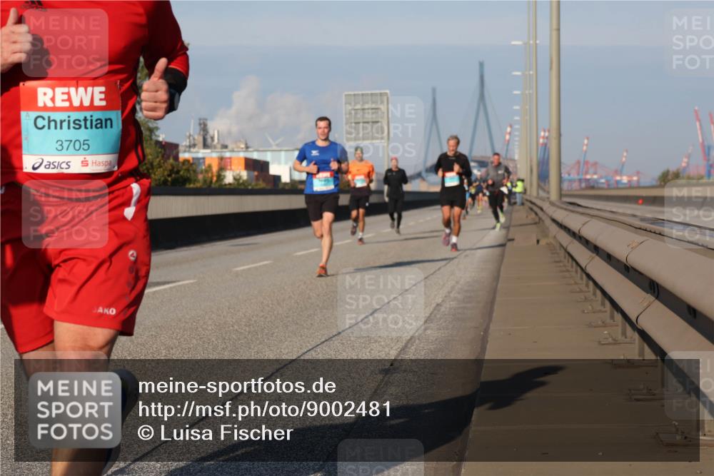 03.10.2025 - Köhlbrandbrückenlauf Luisa Fischer http://msf.ph/oto/9002481 03.10.2025 10:44:22 Position 3 3705 meine-sportfotos.de
