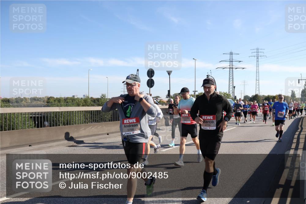 03.10.2025 - Köhlbrandbrückenlauf Julia Fischer http://msf.ph/oto/9002485 03.10.2025 12:20:08 Position 3 5758, 4779 meine-sportfotos.de