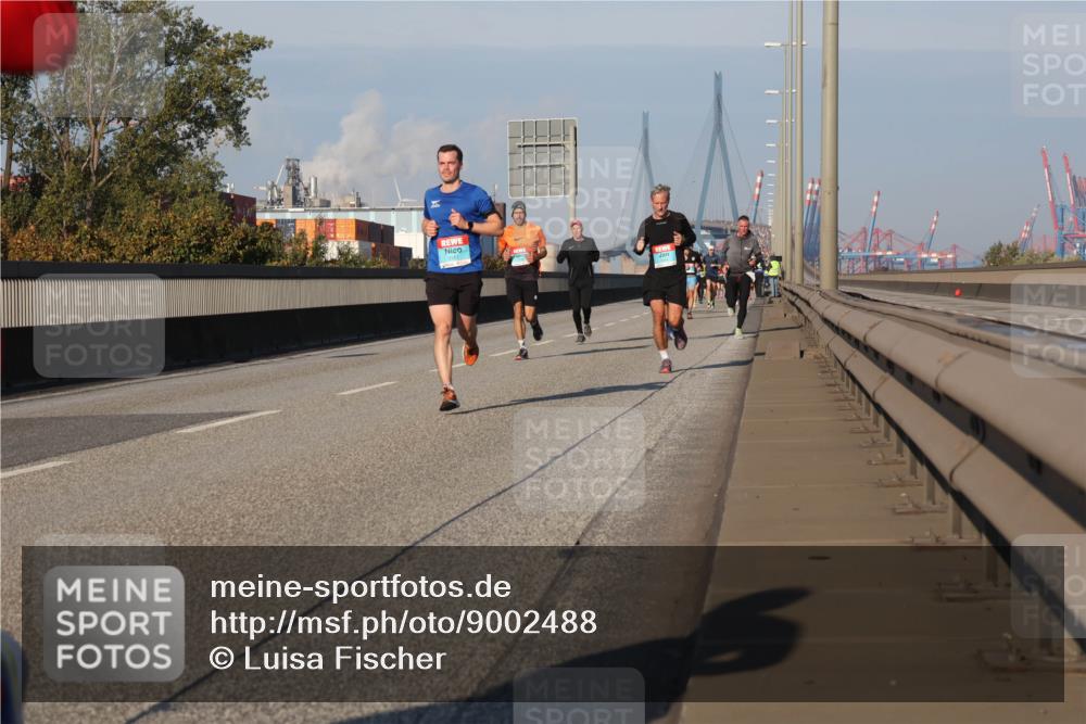 03.10.2025 - Köhlbrandbrückenlauf Luisa Fischer http://msf.ph/oto/9002488 03.10.2025 10:44:22 Position 3  meine-sportfotos.de