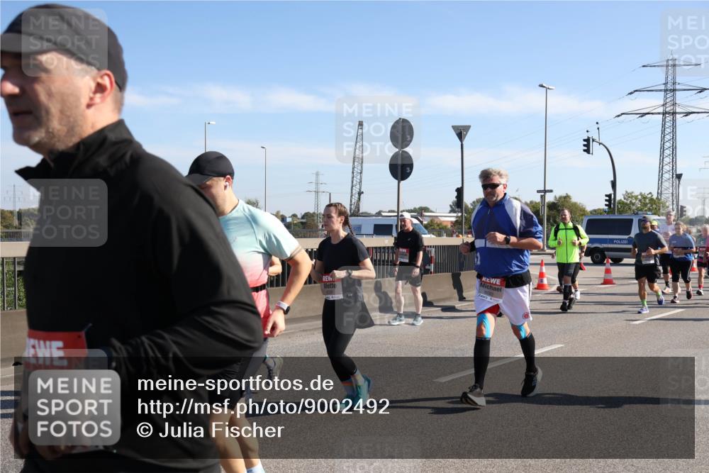 03.10.2025 - Köhlbrandbrückenlauf Julia Fischer http://msf.ph/oto/9002492 03.10.2025 12:20:09 Position 3  meine-sportfotos.de