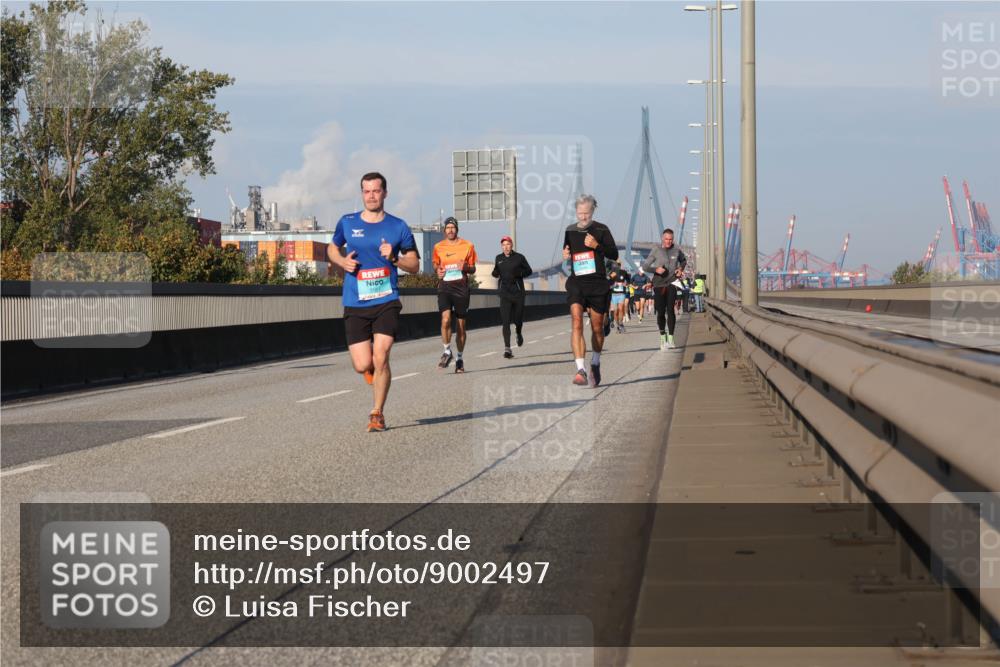 03.10.2025 - Köhlbrandbrückenlauf Luisa Fischer http://msf.ph/oto/9002497 03.10.2025 10:44:23 Position 3  meine-sportfotos.de