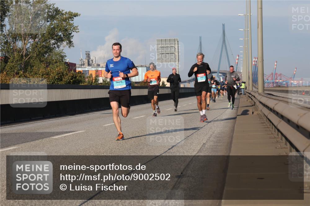 03.10.2025 - Köhlbrandbrückenlauf Luisa Fischer http://msf.ph/oto/9002502 03.10.2025 10:44:23 Position 3 3181 meine-sportfotos.de