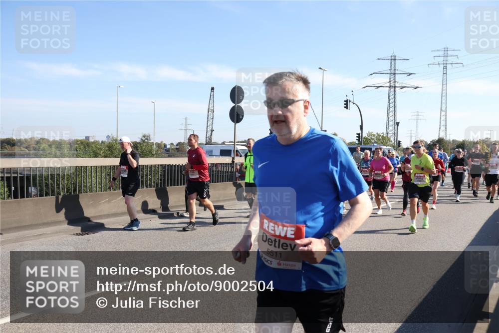 03.10.2025 - Köhlbrandbrückenlauf Julia Fischer http://msf.ph/oto/9002504 03.10.2025 12:20:11 Position 3 5511 meine-sportfotos.de