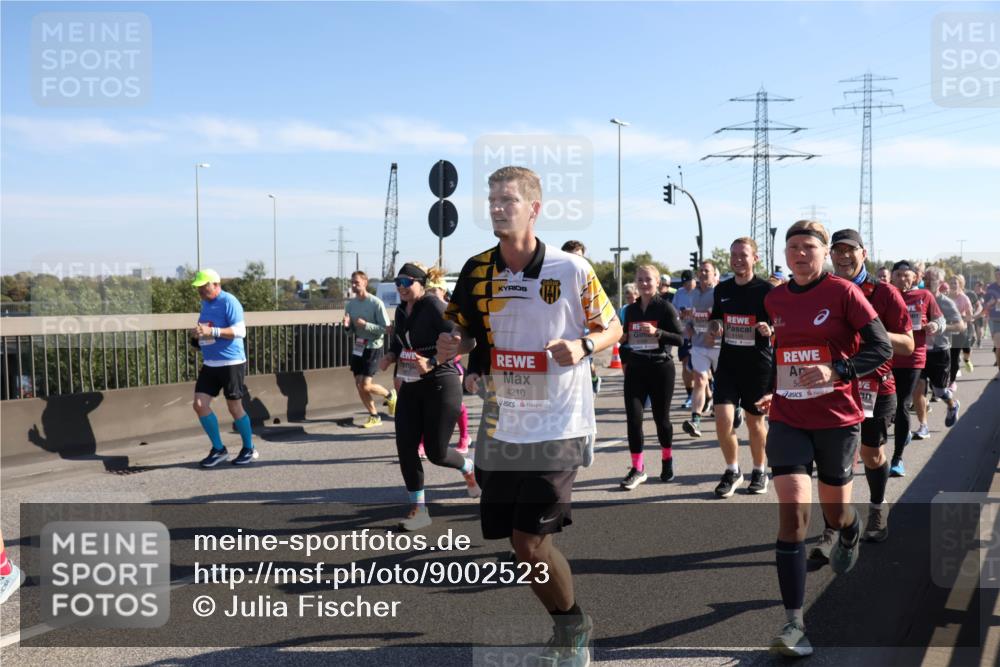 03.10.2025 - Köhlbrandbrückenlauf Julia Fischer http://msf.ph/oto/9002523 03.10.2025 12:20:15 Position 3 4210, 50 meine-sportfotos.de