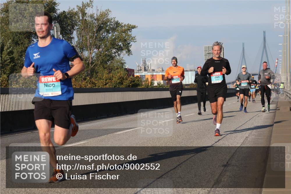 03.10.2025 - Köhlbrandbrückenlauf Luisa Fischer http://msf.ph/oto/9002552 03.10.2025 10:44:25 Position 3 3181, 3544 meine-sportfotos.de