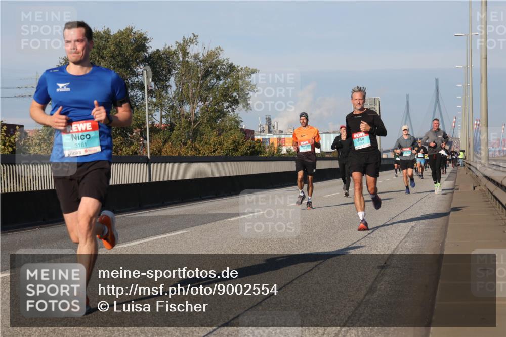03.10.2025 - Köhlbrandbrückenlauf Luisa Fischer http://msf.ph/oto/9002554 03.10.2025 10:44:25 Position 3 3181 meine-sportfotos.de