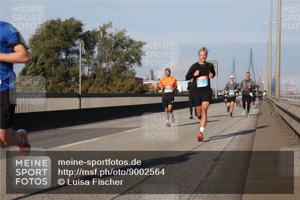 03.10.2025 - Köhlbrandbrückenlauf Luisa Fischer http://msf.ph/oto/9002564 03.10.2025 10:44:26 Position 3  meine-sportfotos.de