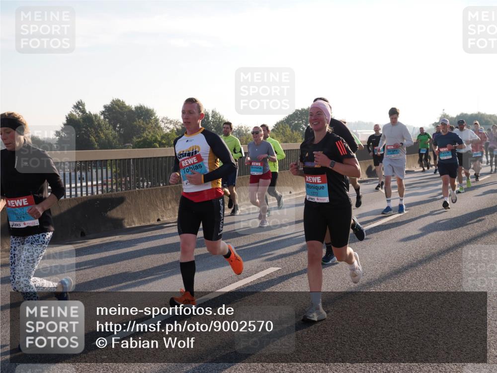 03.10.2025 - Köhlbrandbrückenlauf Fabian Wolf http://msf.ph/oto/9002570 03.10.2025 09:18:01 Position 3 381, 1, 1272 meine-sportfotos.de