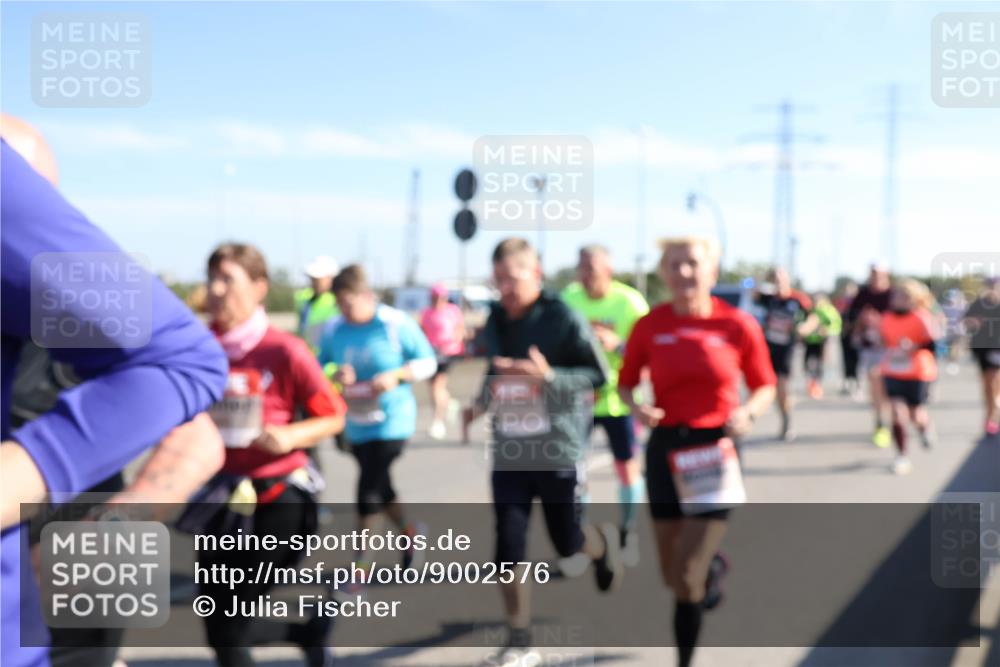 03.10.2025 - Köhlbrandbrückenlauf Julia Fischer http://msf.ph/oto/9002576 03.10.2025 12:20:22 Position 3  meine-sportfotos.de