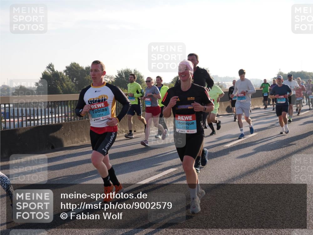 03.10.2025 - Köhlbrandbrückenlauf Fabian Wolf http://msf.ph/oto/9002579 03.10.2025 09:18:02 Position 3 1314, 2022, 1272 meine-sportfotos.de