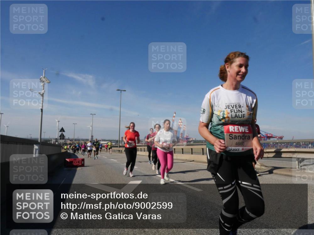 03.10.2025 - Köhlbrandbrückenlauf Matties Gatica Varas http://msf.ph/oto/9002599 03.10.2025 12:56:07 Position 2 4660 meine-sportfotos.de