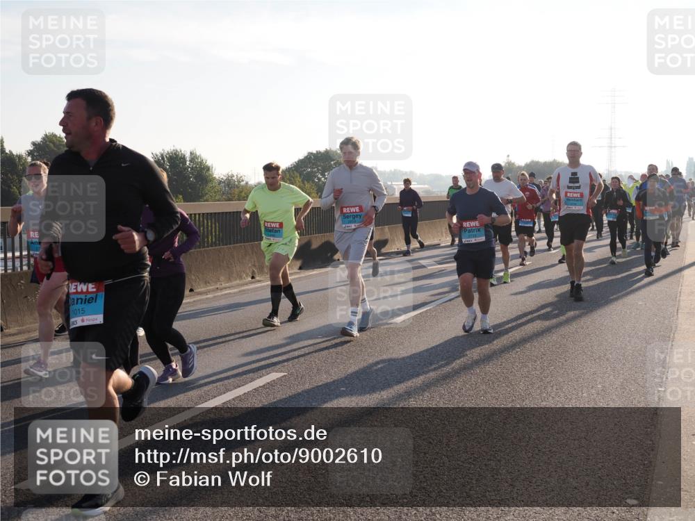 03.10.2025 - Köhlbrandbrückenlauf Fabian Wolf http://msf.ph/oto/9002610 03.10.2025 09:18:02 Position 3 1015 meine-sportfotos.de