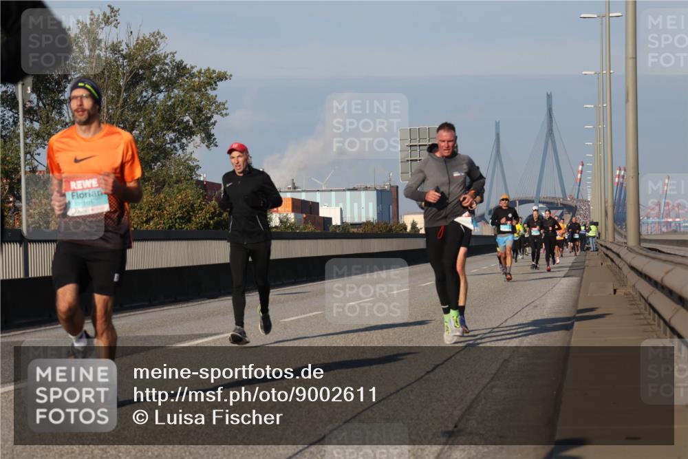 03.10.2025 - Köhlbrandbrückenlauf Luisa Fischer http://msf.ph/oto/9002611 03.10.2025 10:44:28 Position 3 1101 meine-sportfotos.de