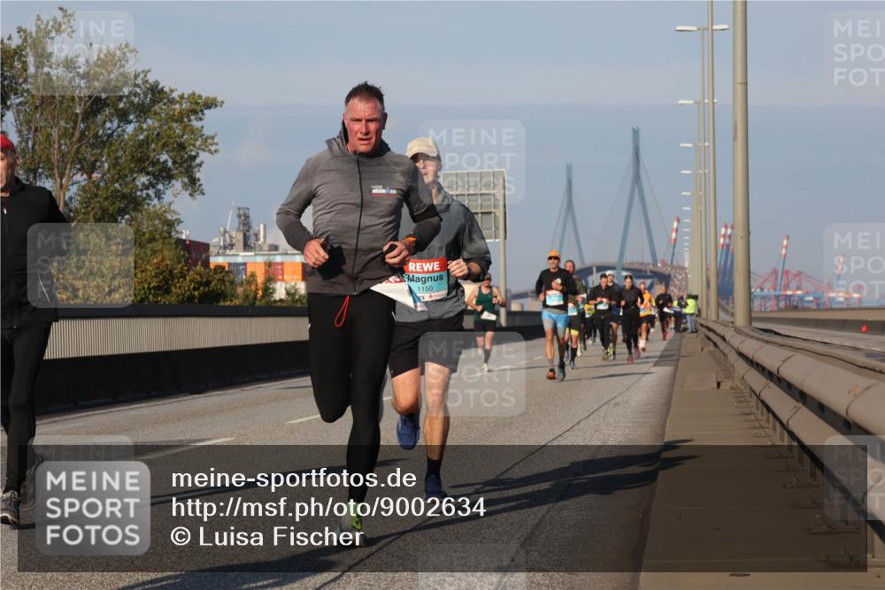 03.10.2025 - Köhlbrandbrückenlauf Luisa Fischer http://msf.ph/oto/9002634 03.10.2025 10:44:30 Position 3 1150 meine-sportfotos.de