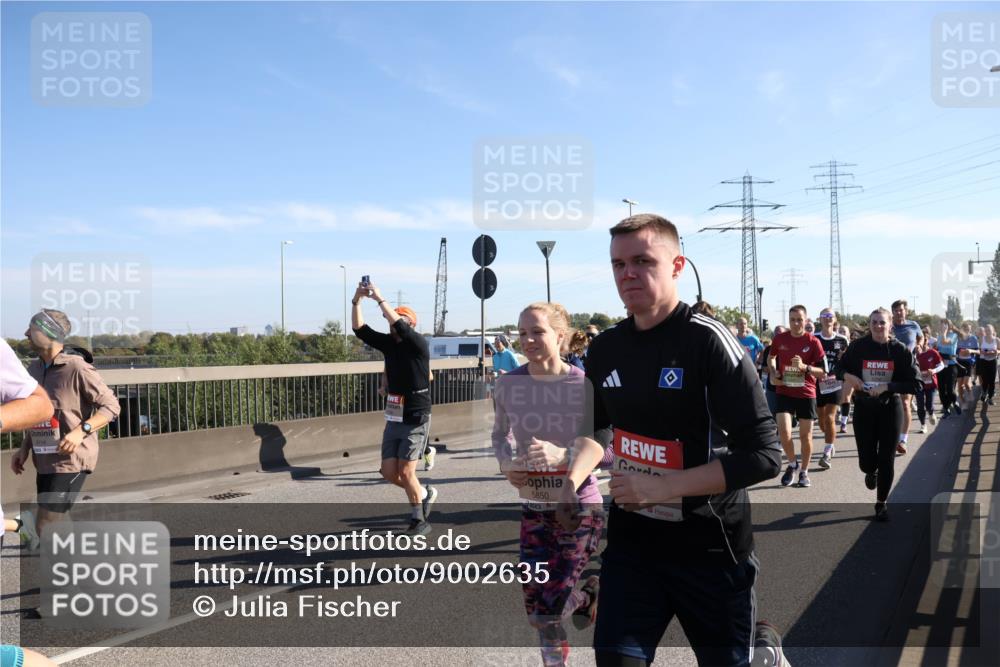 03.10.2025 - Köhlbrandbrückenlauf Julia Fischer http://msf.ph/oto/9002635 03.10.2025 12:20:31 Position 3 5850 meine-sportfotos.de