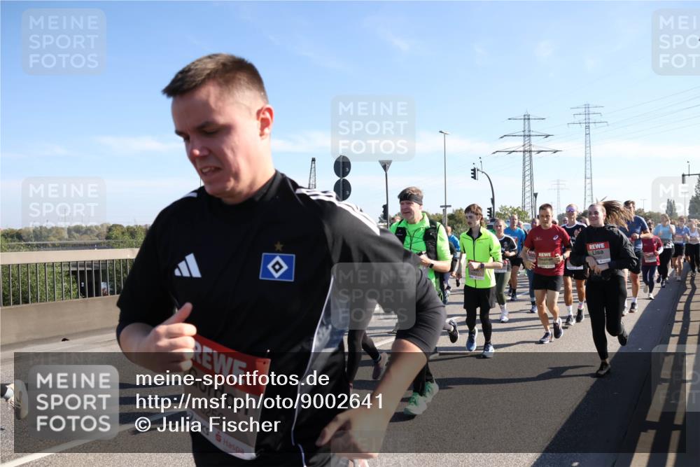 03.10.2025 - Köhlbrandbrückenlauf Julia Fischer http://msf.ph/oto/9002641 03.10.2025 12:20:31 Position 3 5256 meine-sportfotos.de