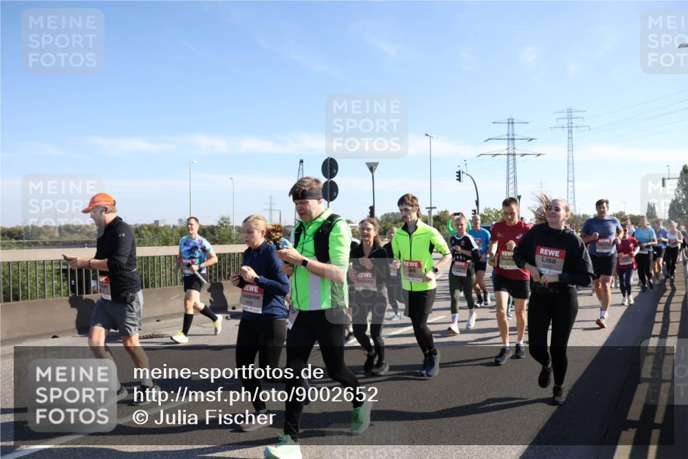 03.10.2025 - Köhlbrandbrückenlauf Julia Fischer http://msf.ph/oto/9002652 03.10.2025 12:20:32 Position 3 4959, 5290, 6554 meine-sportfotos.de