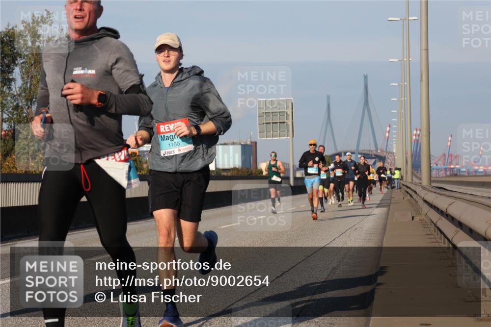 03.10.2025 - Köhlbrandbrückenlauf Luisa Fischer http://msf.ph/oto/9002654 03.10.2025 10:44:31 Position 3 1150 meine-sportfotos.de