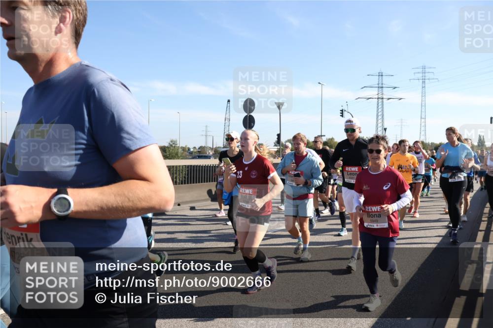 03.10.2025 - Köhlbrandbrückenlauf Julia Fischer http://msf.ph/oto/9002666 03.10.2025 12:20:35 Position 3 4725, 4581, 5949 meine-sportfotos.de
