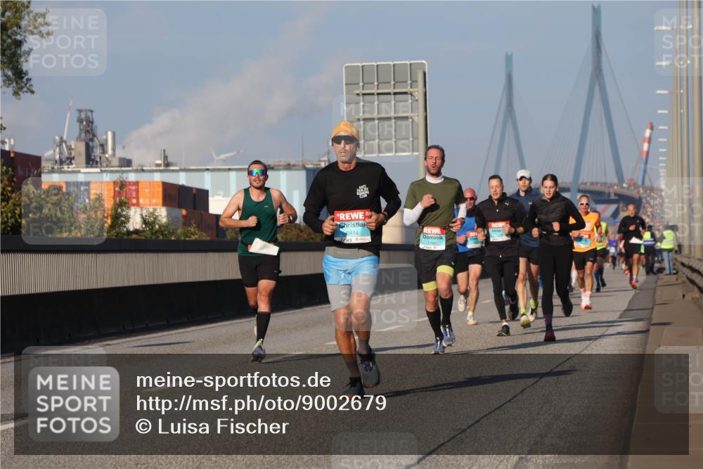 03.10.2025 - Köhlbrandbrückenlauf Luisa Fischer http://msf.ph/oto/9002679 03.10.2025 10:44:34 Position 3 3414, 1180 meine-sportfotos.de