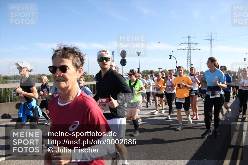 03.10.2025 - Köhlbrandbrückenlauf Julia Fischer http://msf.ph/oto/9002686 03.10.2025 12:20:36 Position 3 581 meine-sportfotos.de