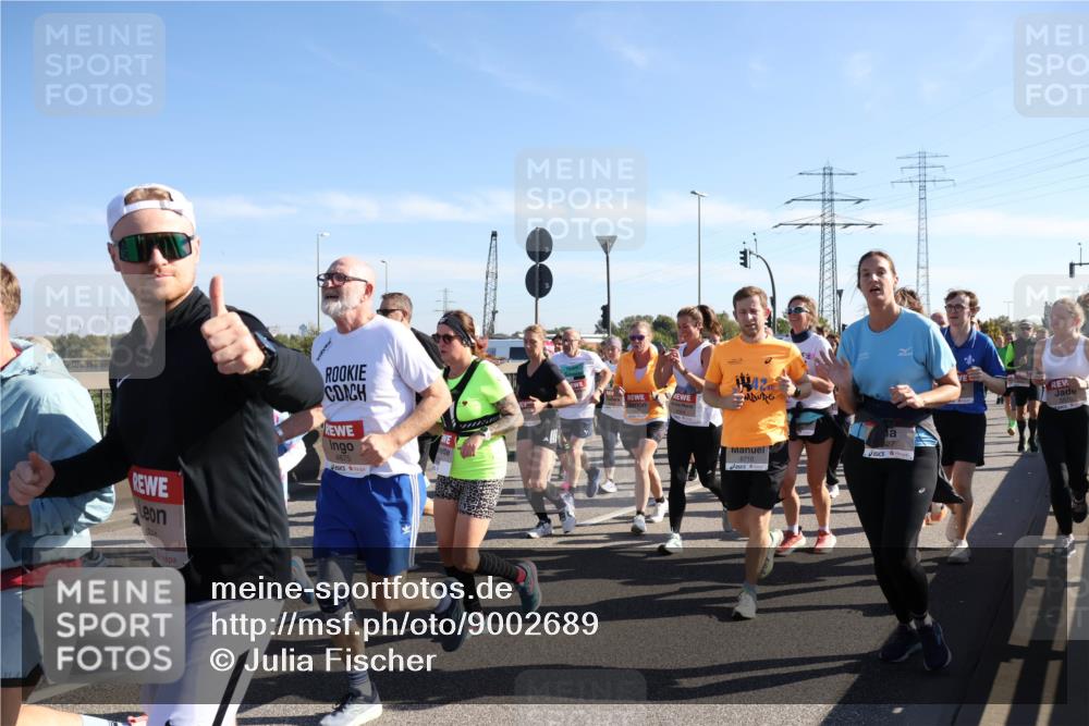 03.10.2025 - Köhlbrandbrückenlauf Julia Fischer http://msf.ph/oto/9002689 03.10.2025 12:20:37 Position 3 4875, 6710 meine-sportfotos.de