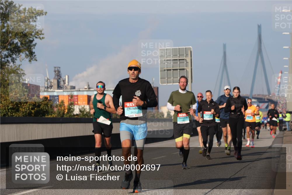 03.10.2025 - Köhlbrandbrückenlauf Luisa Fischer http://msf.ph/oto/9002697 03.10.2025 10:44:35 Position 3 3414 meine-sportfotos.de