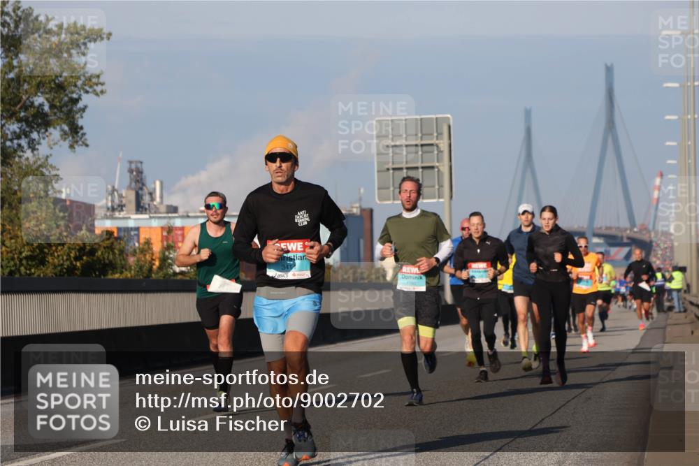 03.10.2025 - Köhlbrandbrückenlauf Luisa Fischer http://msf.ph/oto/9002702 03.10.2025 10:44:36 Position 3 3414 meine-sportfotos.de